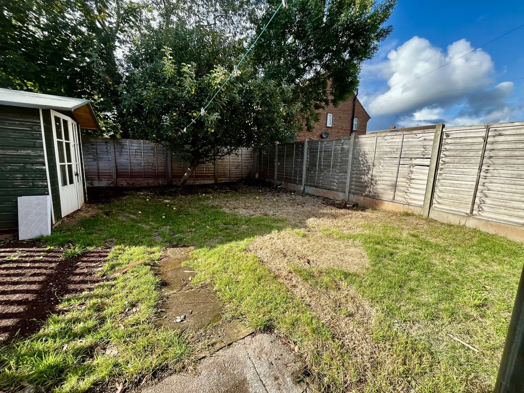 Property photo 2 of 22 Garden