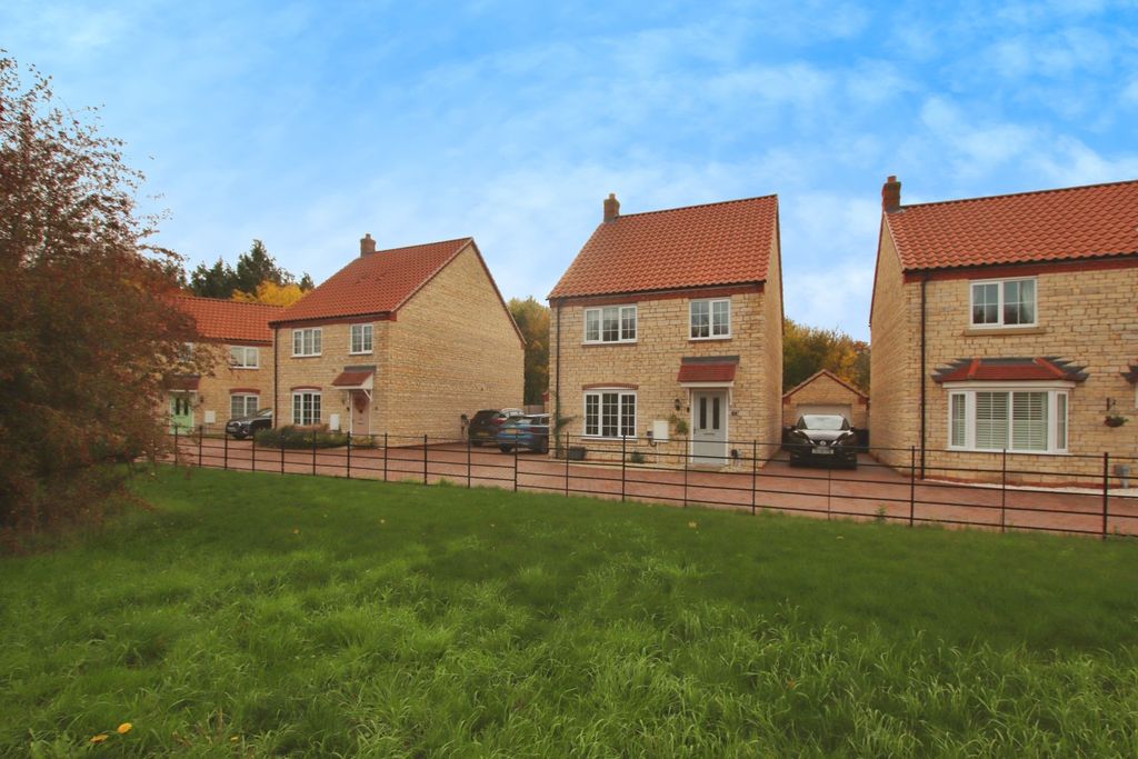 Property photo 1 of 20 4663510