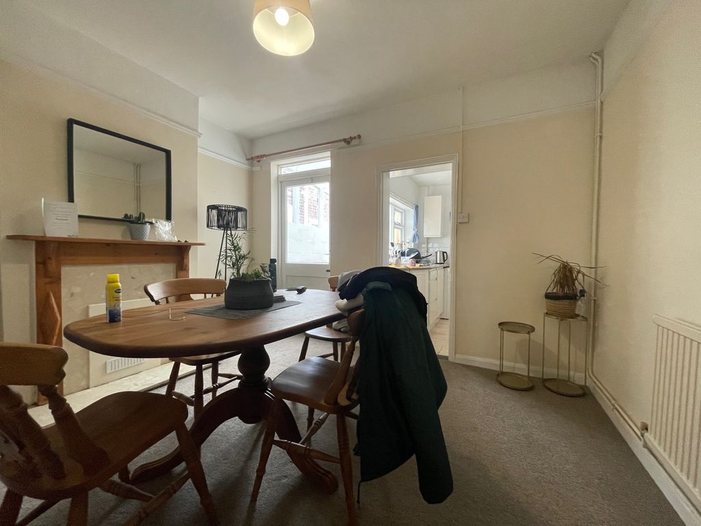 Property photo 3 of 7 Image