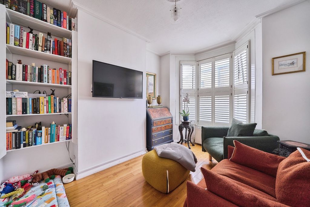 Property photo 2 of 26 Pbox-Img.Jpg