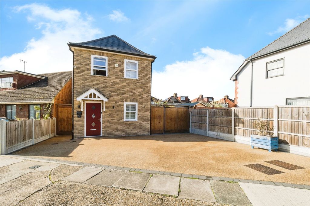 Property photo 1 of 33 Picture No. 22