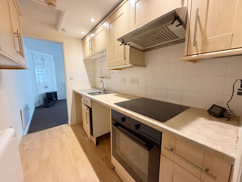 Property photo 3 of 5 Kitchen