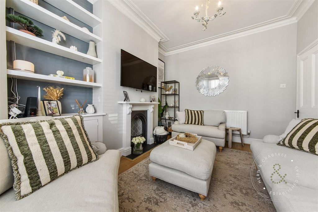 Property photo 3 of 31 Hern Crabtree-1035.Jpg