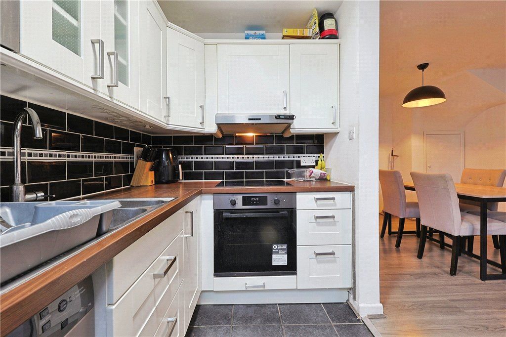 Property photo 2 of 23 Kitchen