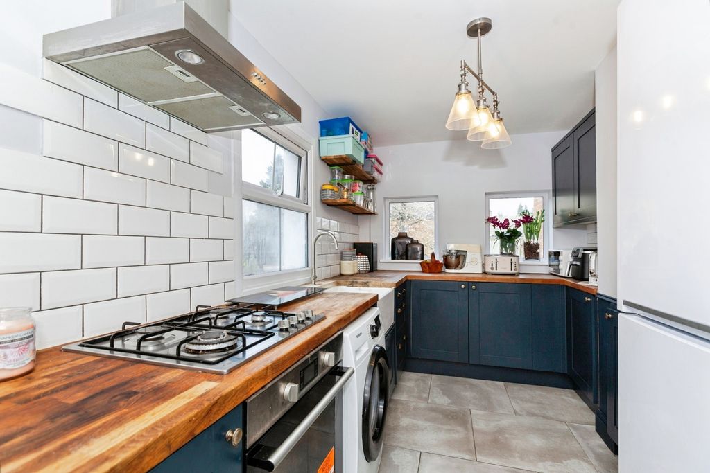 Property photo 2 of 22 Kitchen