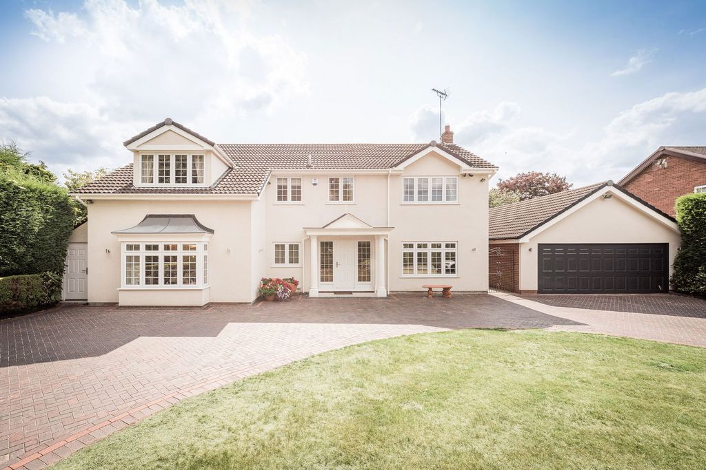 Property photo 2 of 56