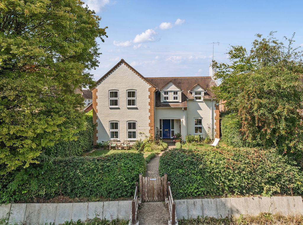 Property photo 1 of 13