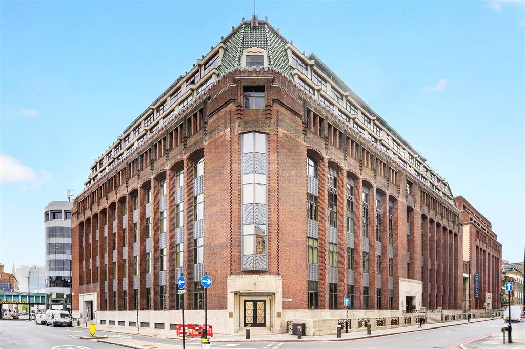 Property photo 2 of 12 External.Jpg