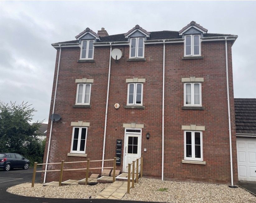 Property photo 1 of 1