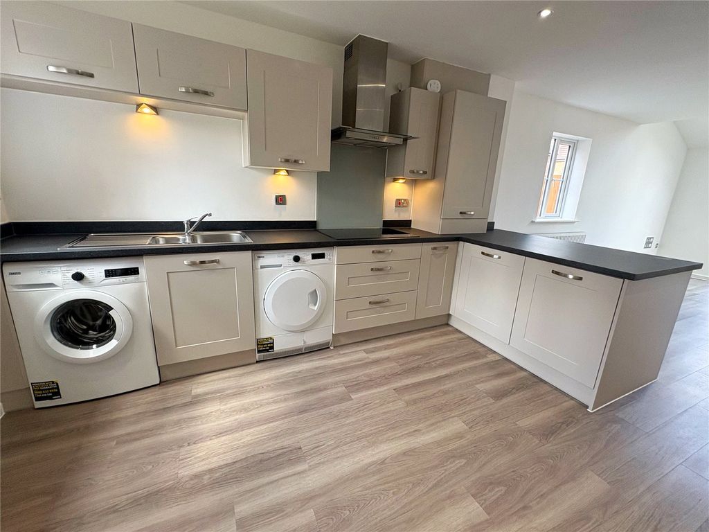 Property photo 1 of 14 Kitchen