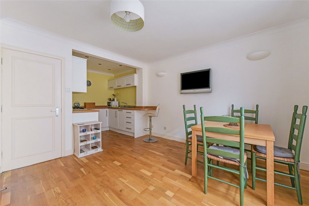 Property photo 3 of 7 Dining Room/Kitchen
