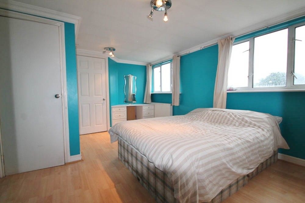 Property photo 3 of 9 Master Bedroom