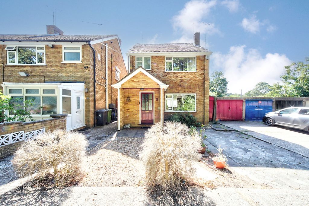 Property photo 1 of 20 5353700