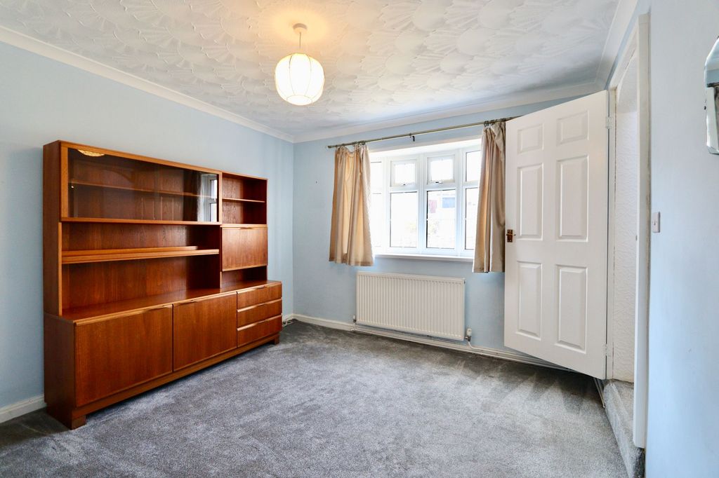 Additional image 21 of 4 bed semi-detached house for saleHighfield Crescent, Pontllanfraith NP12