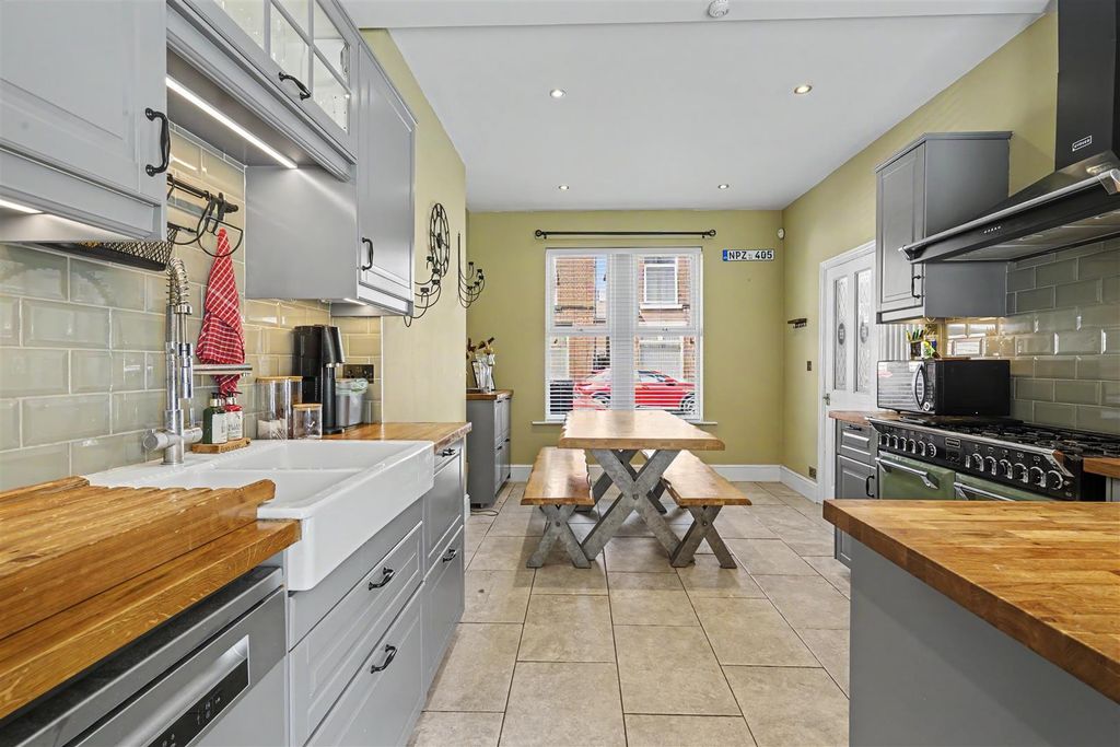 Property photo 3 of 23 Dining/Living Kitchen