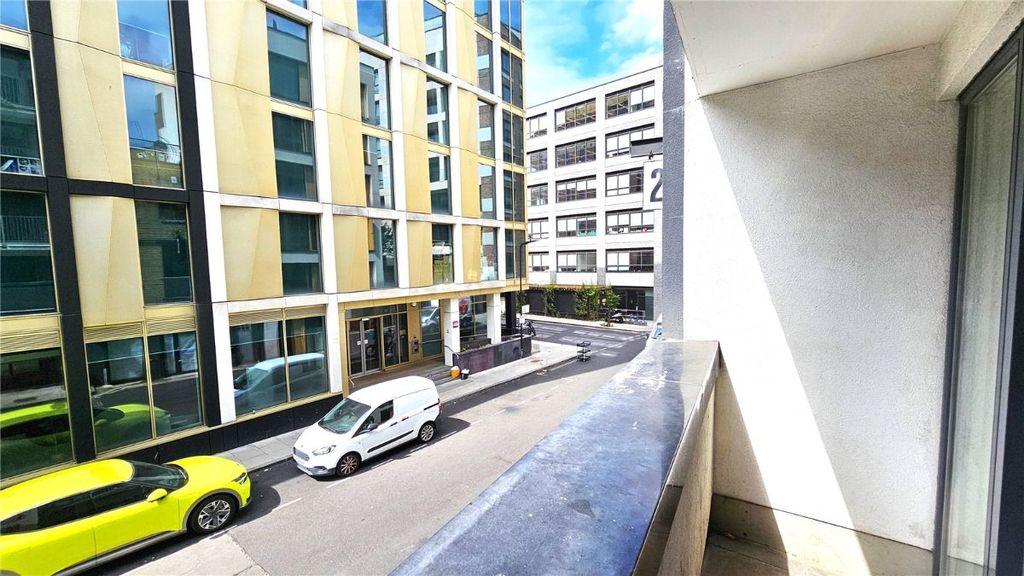 Property photo 2 of 16