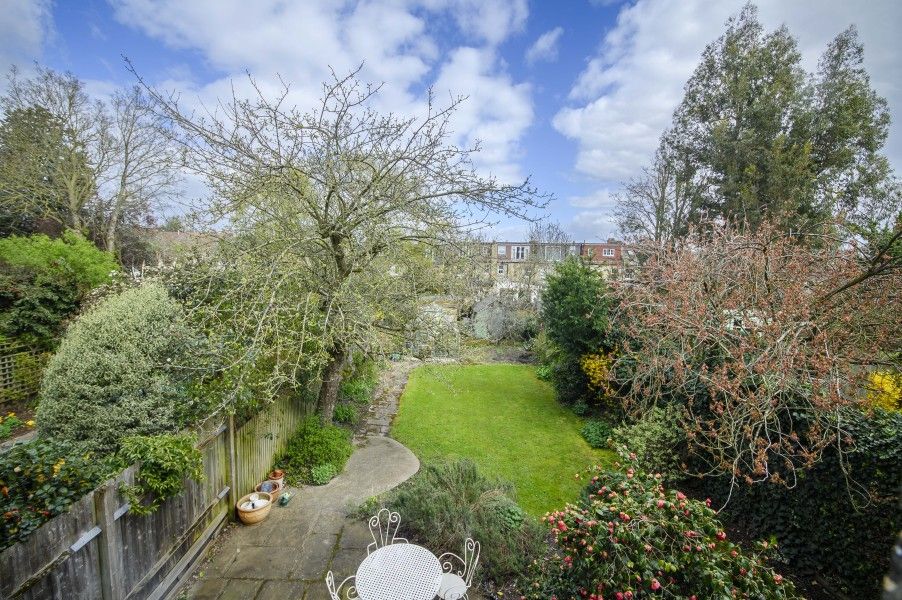 Property photo 3 of 25