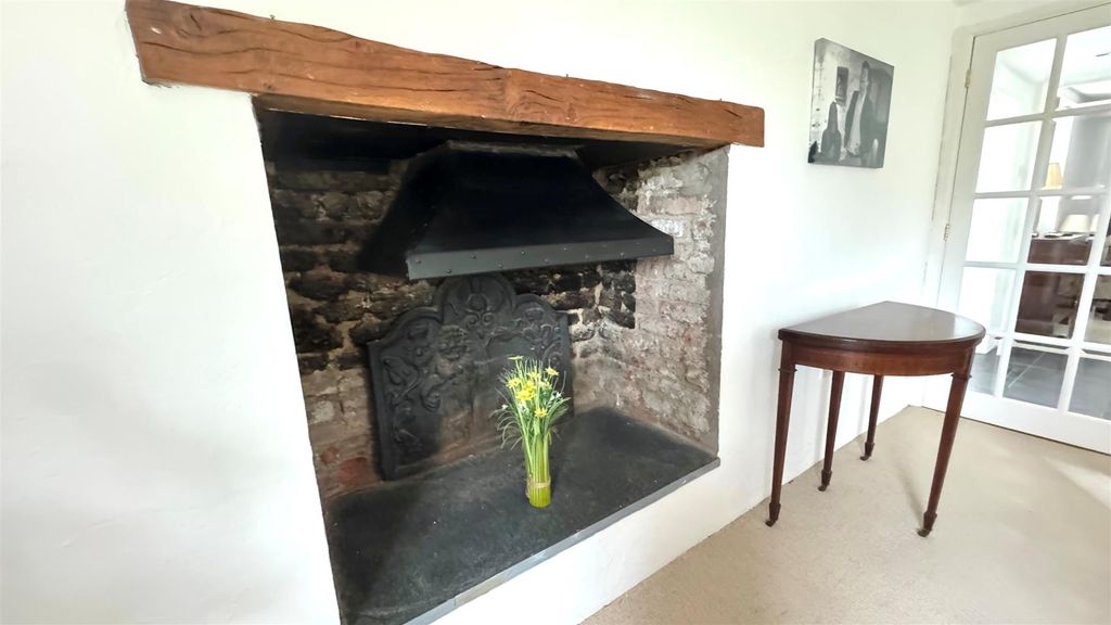 Property photo 3 of 36 8c.Jpg