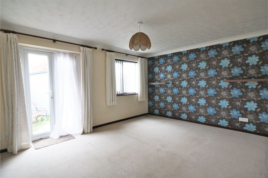 Property photo 3 of 10 Img_5840