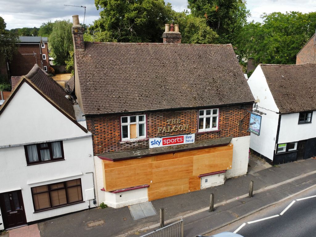 Property photo 1 of 12