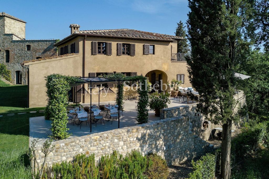 Property photo 3 of 44