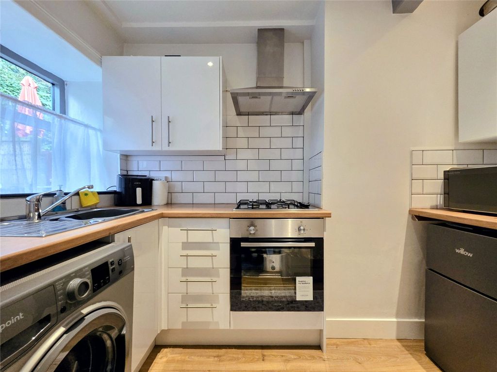 Property photo 3 of 13 Kitchen