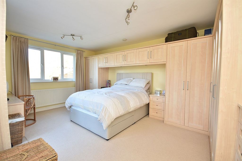 Additional image 8 of 4 bed detached house for salePine Close, Macclesfield SK10