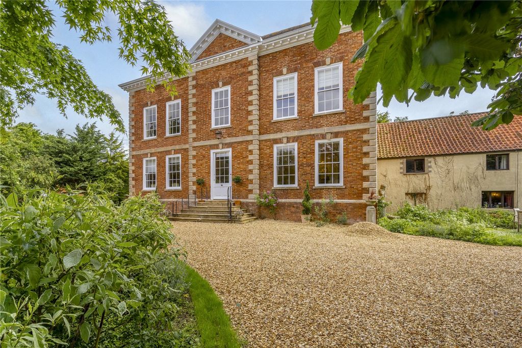 Property photo 2 of 20 Front View