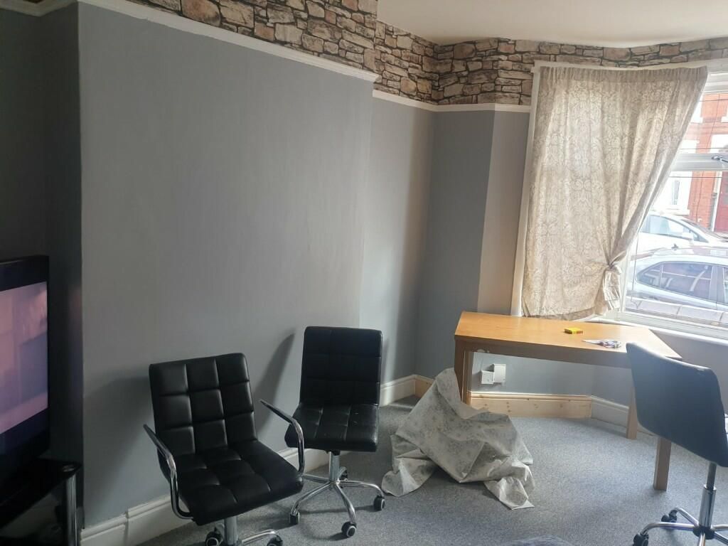 Property photo 3 of 19 Gallery