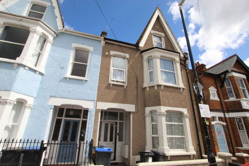 Property photo 1 of 1