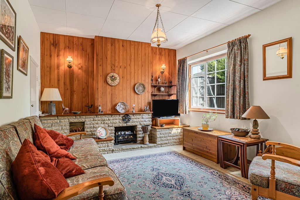 Property photo 2 of 10 Reception Room