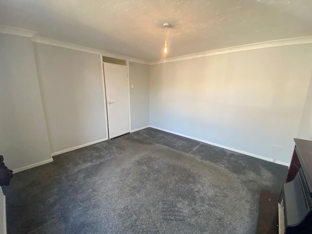 Property photo 3 of 16 Image