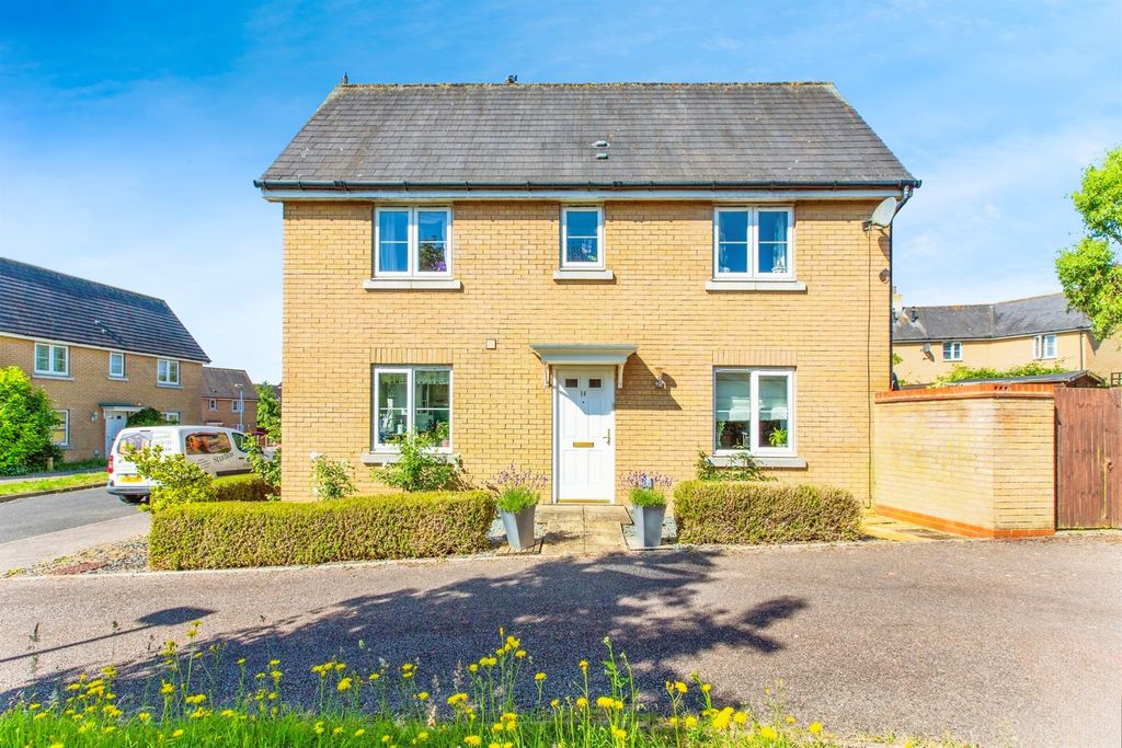 Property photo 1 of 12