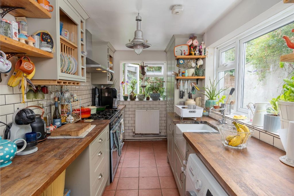 Property photo 3 of 40 Olh01276-Hdr-Edit.Jpg