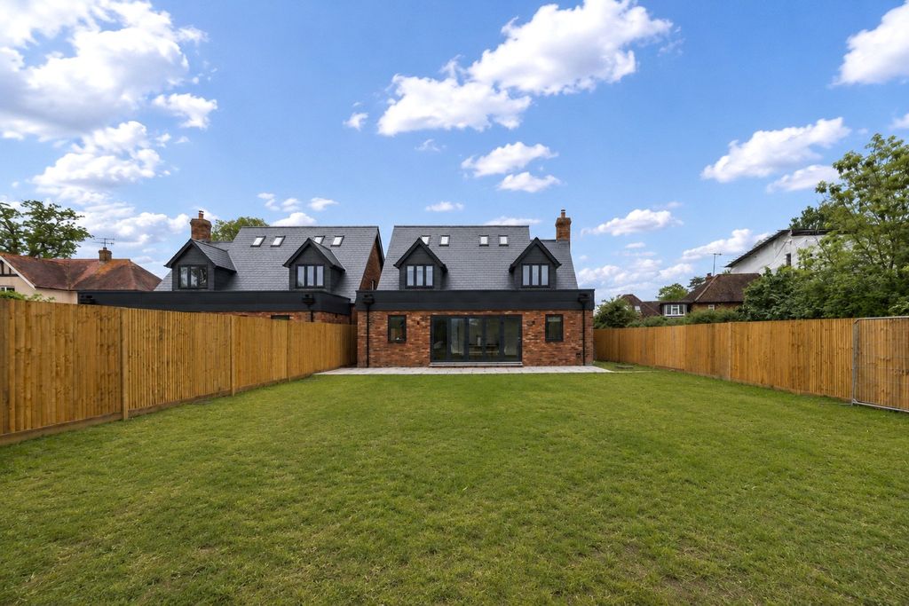 4 bed detached house for saleBowerland Lane, Lingfield, Surrey RH7
