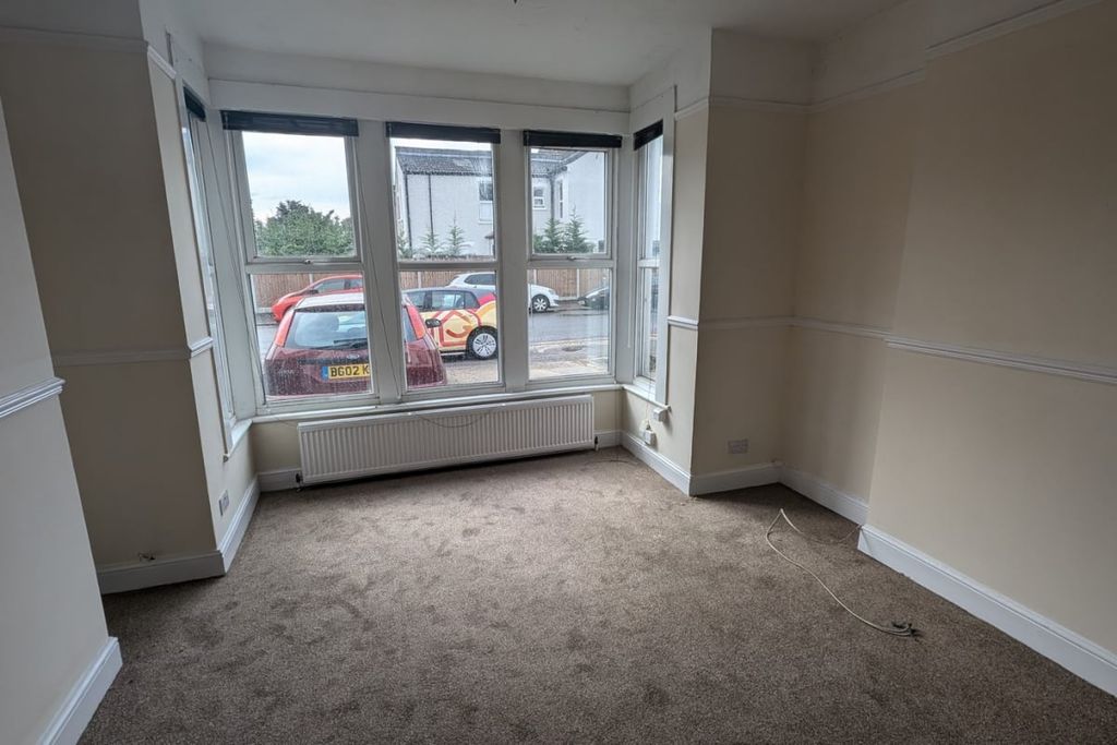 Property photo 1 of 4