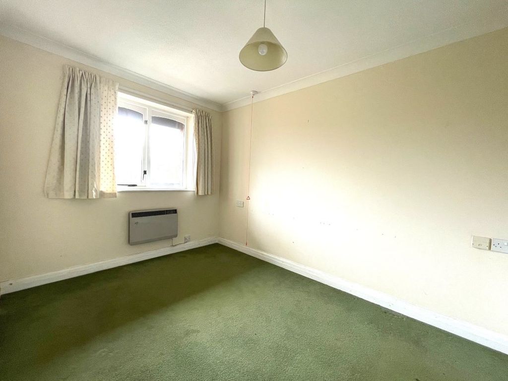 Property photo 3 of 11