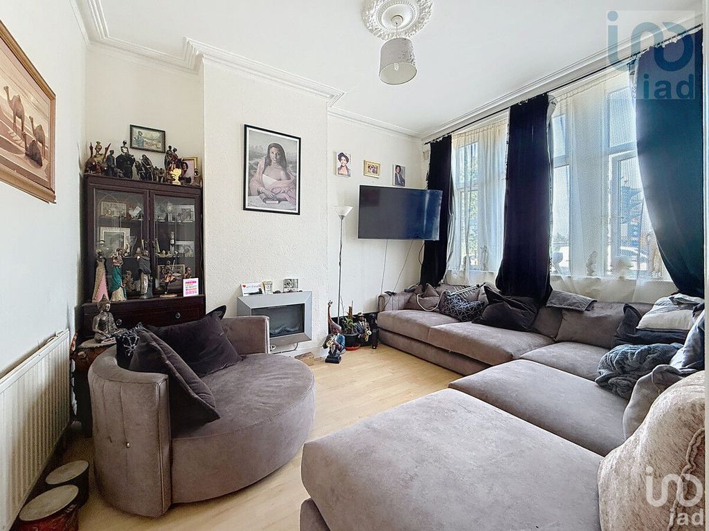 Property photo 2 of 7