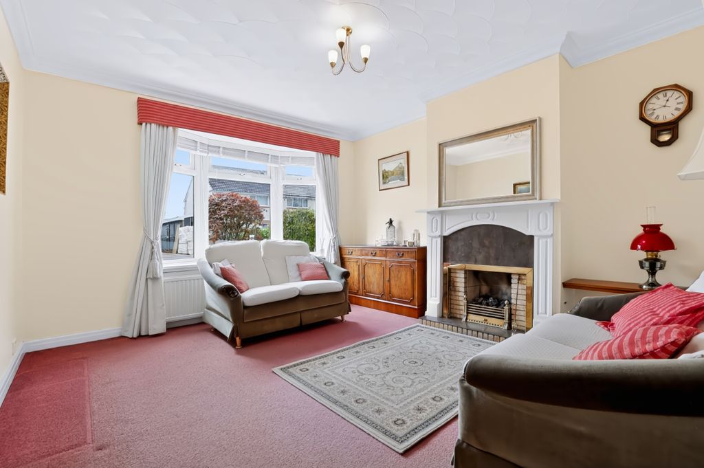 Property photo 2 of 39