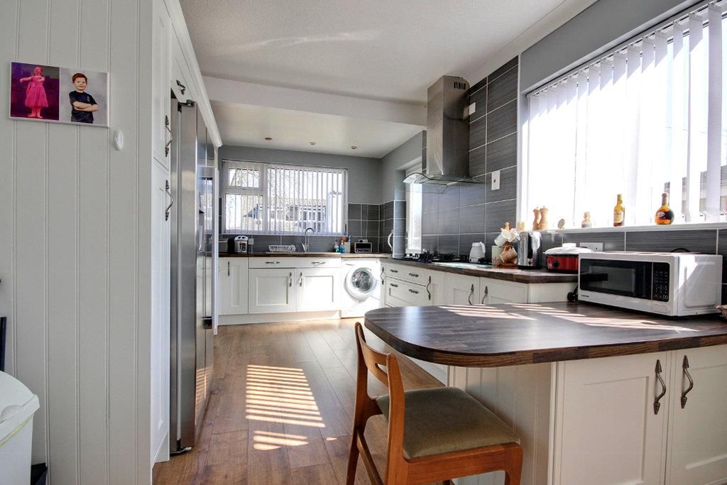 Property photo 3 of 22