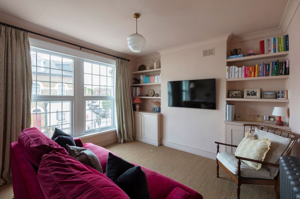 Property photo 3 of 51