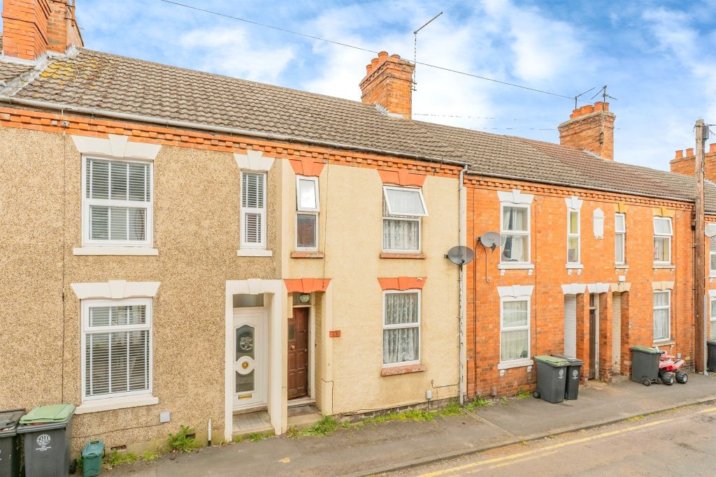 Property photo 2 of 17
