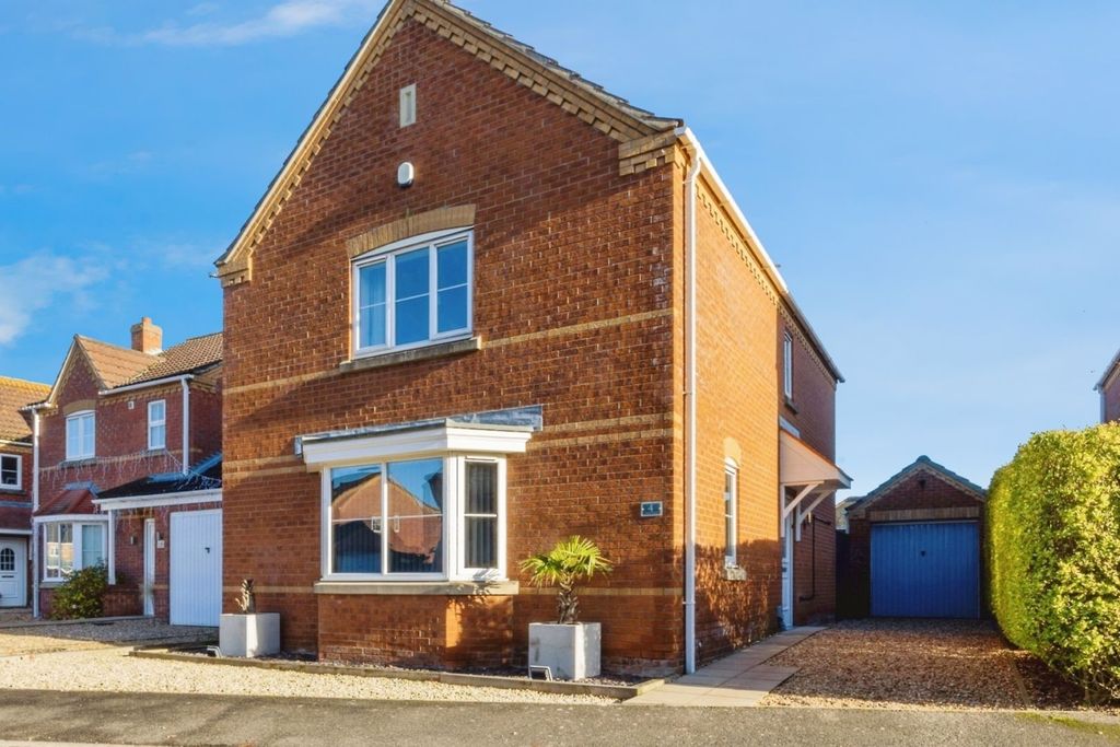 Property photo 1 of 16 Front View