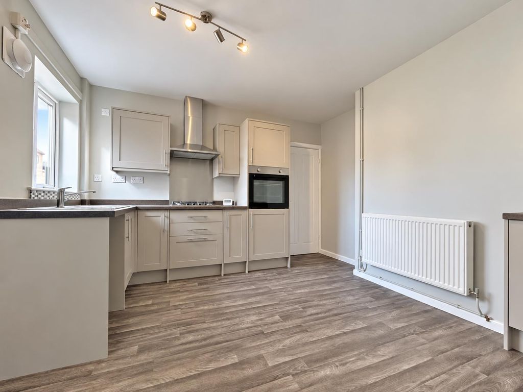 Property photo 3 of 10 E4A4A011-8Bb5-4825-Bb9F-2c0Ccbcfaea5.Png