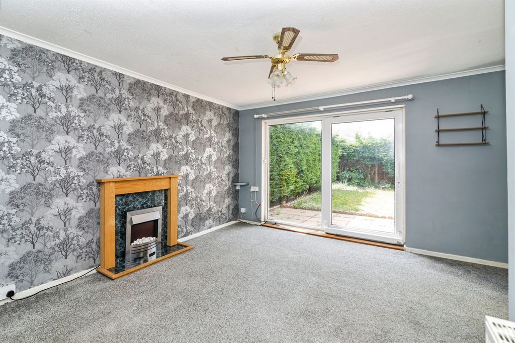 Property photo 3 of 13