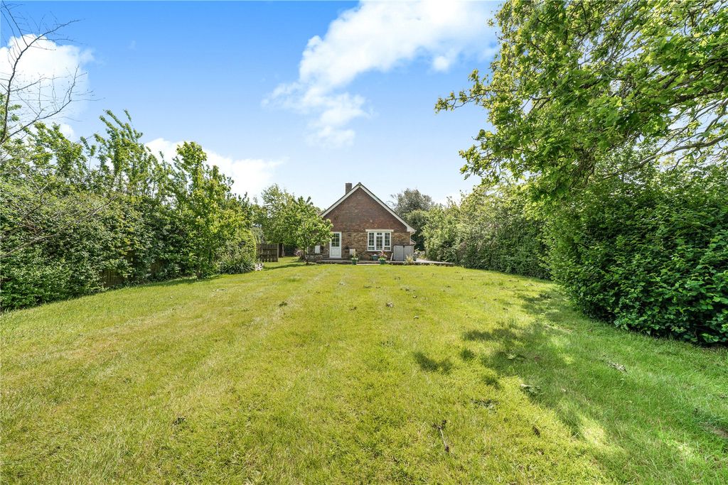 Property photo 2 of 22 Picture No. 17