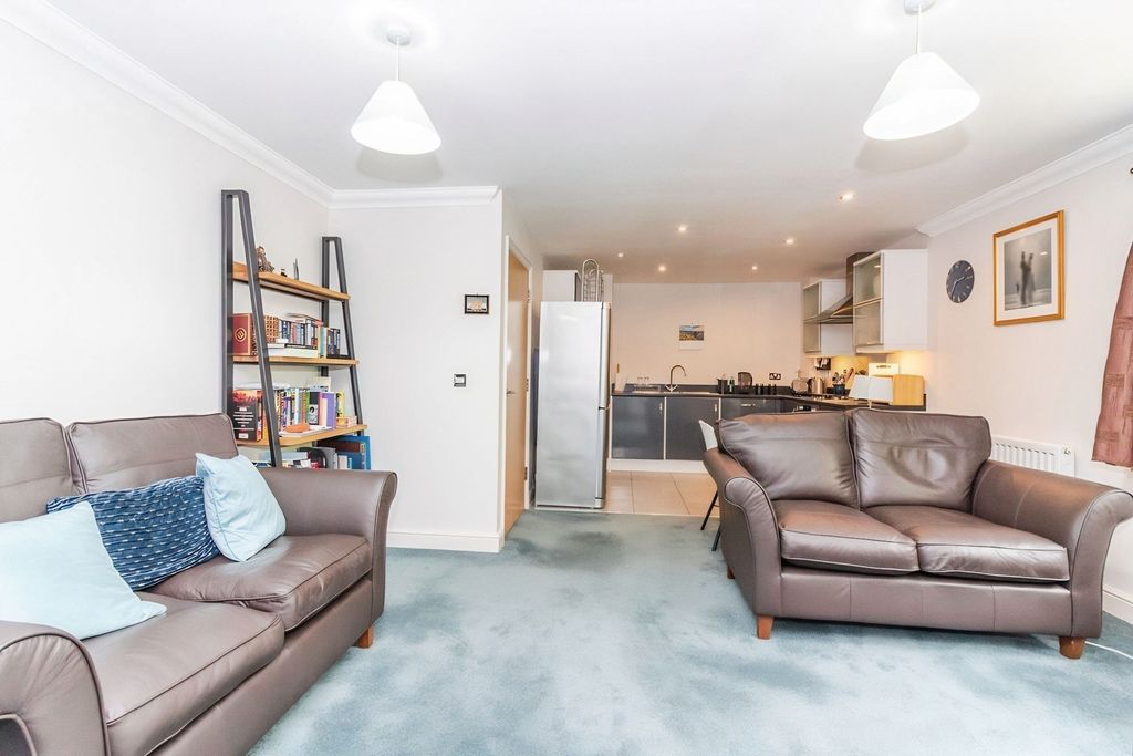 Property photo 2 of 20 Living Room