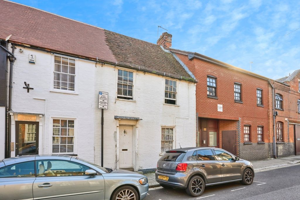 Property photo 1 of 17 Front