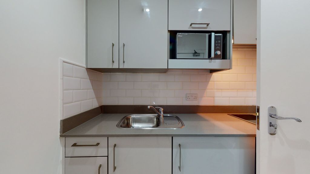Property photo 2 of 13 Kitchen