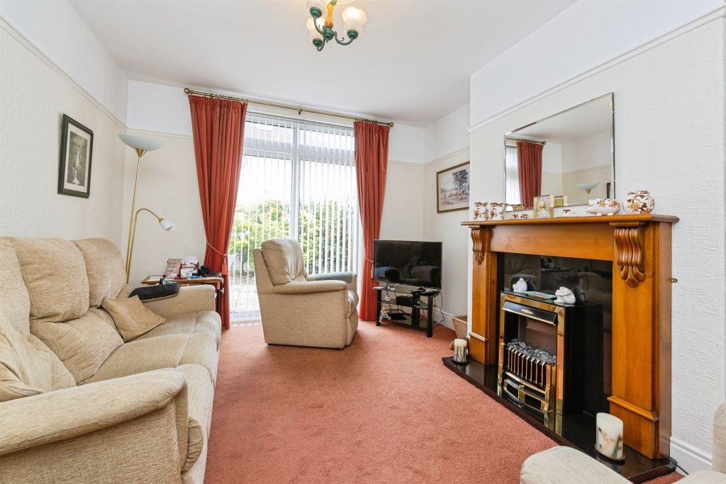 Property photo 2 of 14